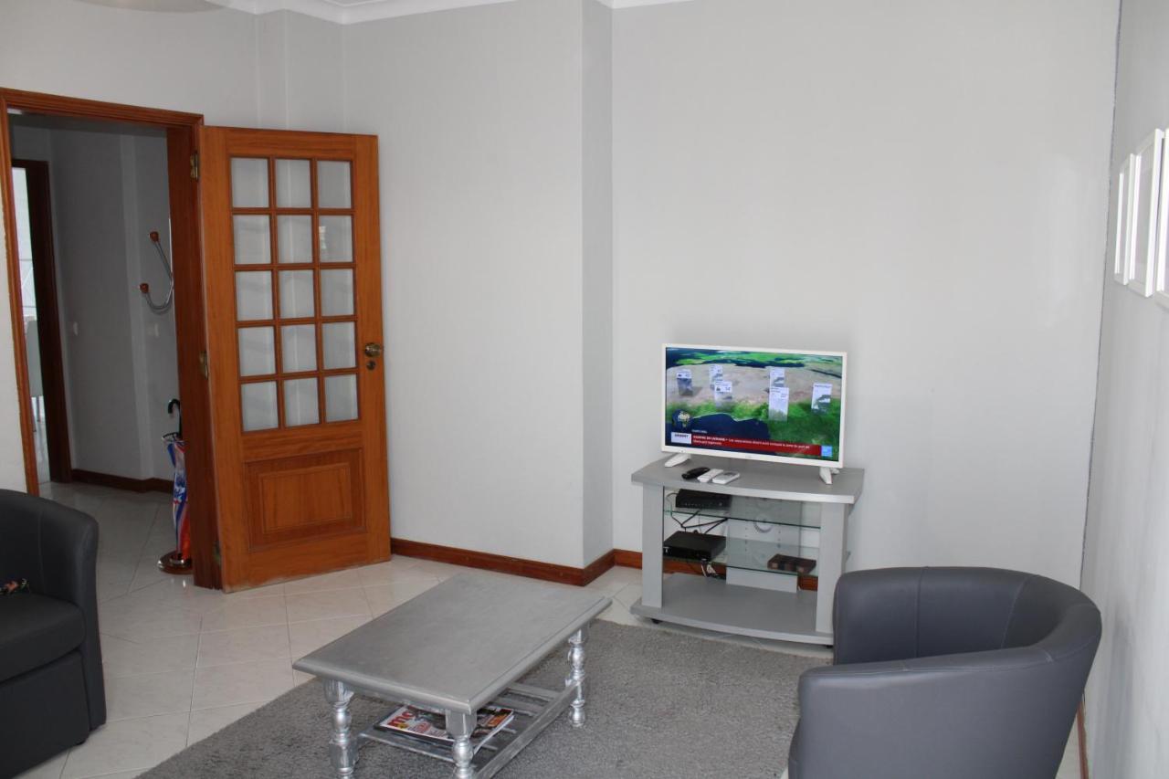 Apartamento Urb. Vila Nova, Lote 5 อาร์มาซอง เด เปรา ภายนอก รูปภาพ